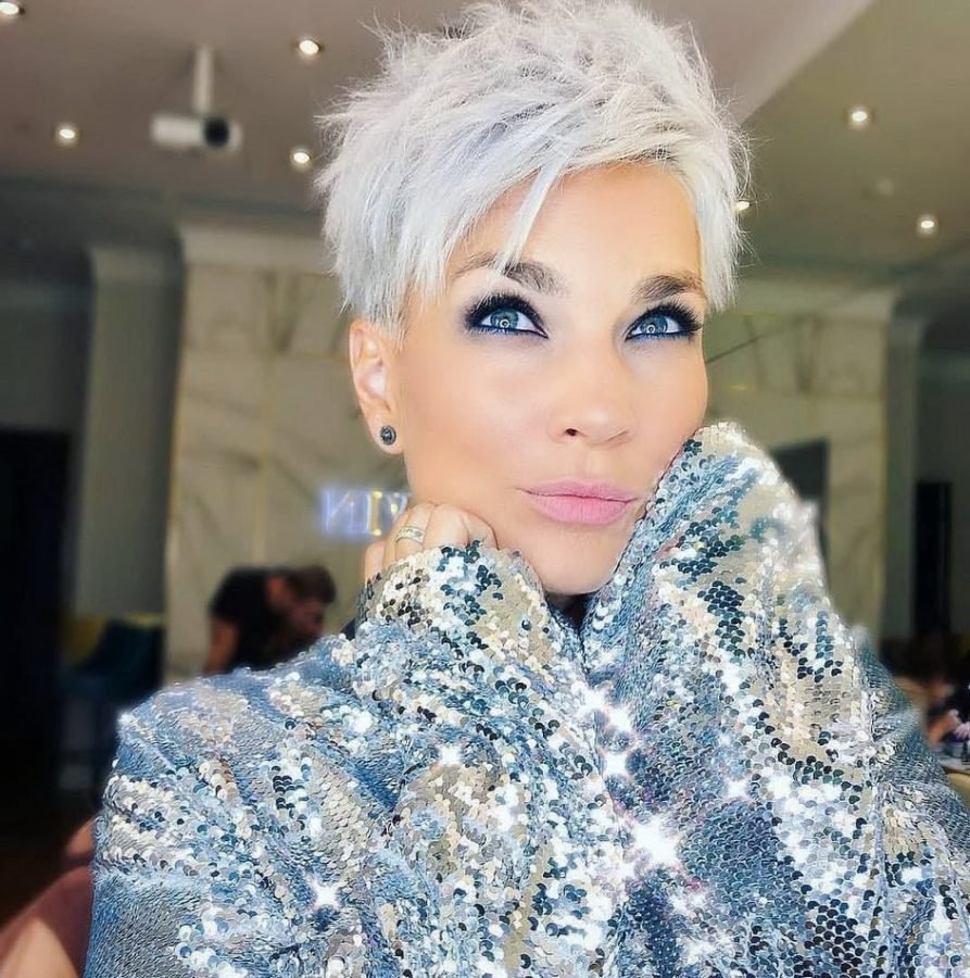 Юлия Костюшкина стрижка