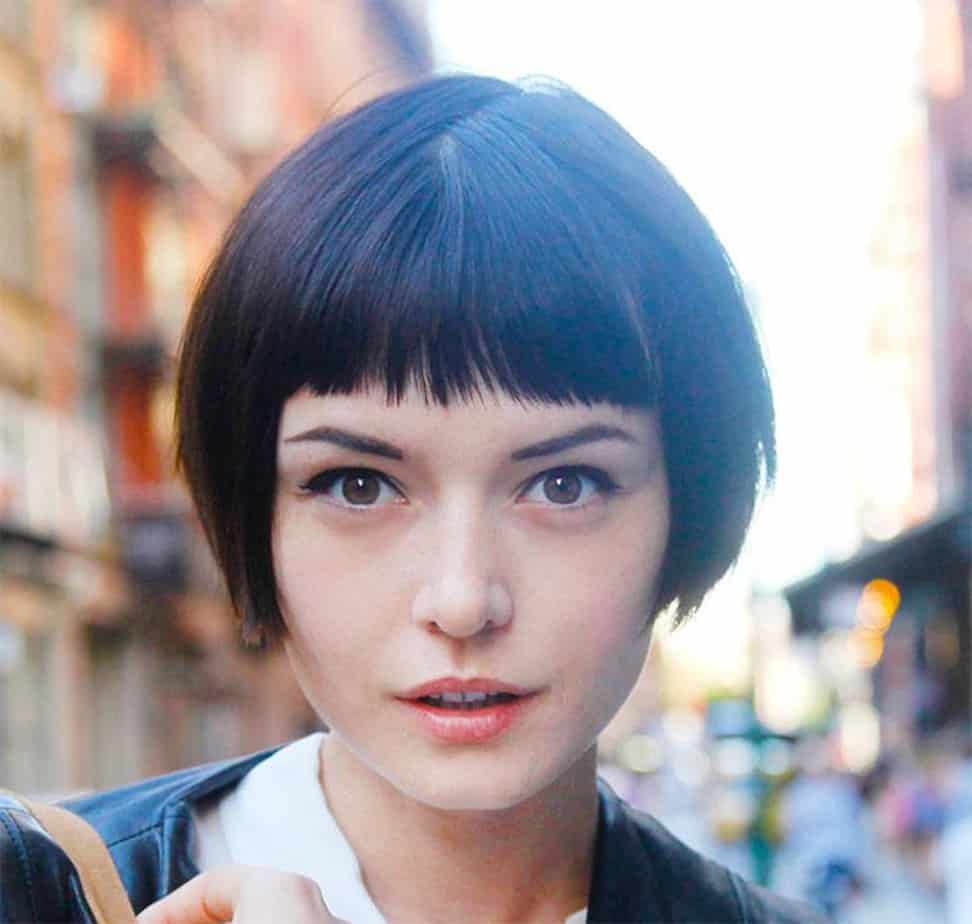 Французское каре с челкой на короткие волосы