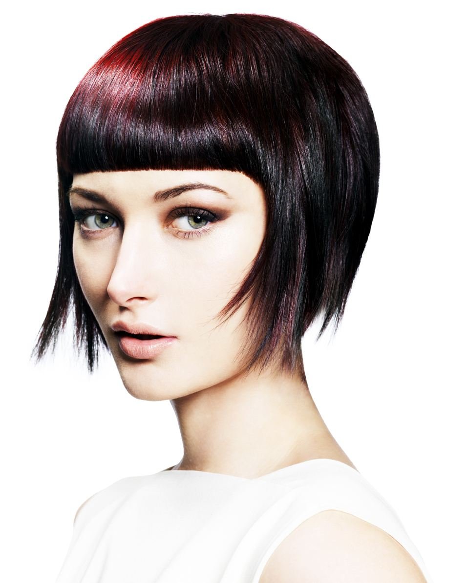 Боб каре с ультракороткой челкой