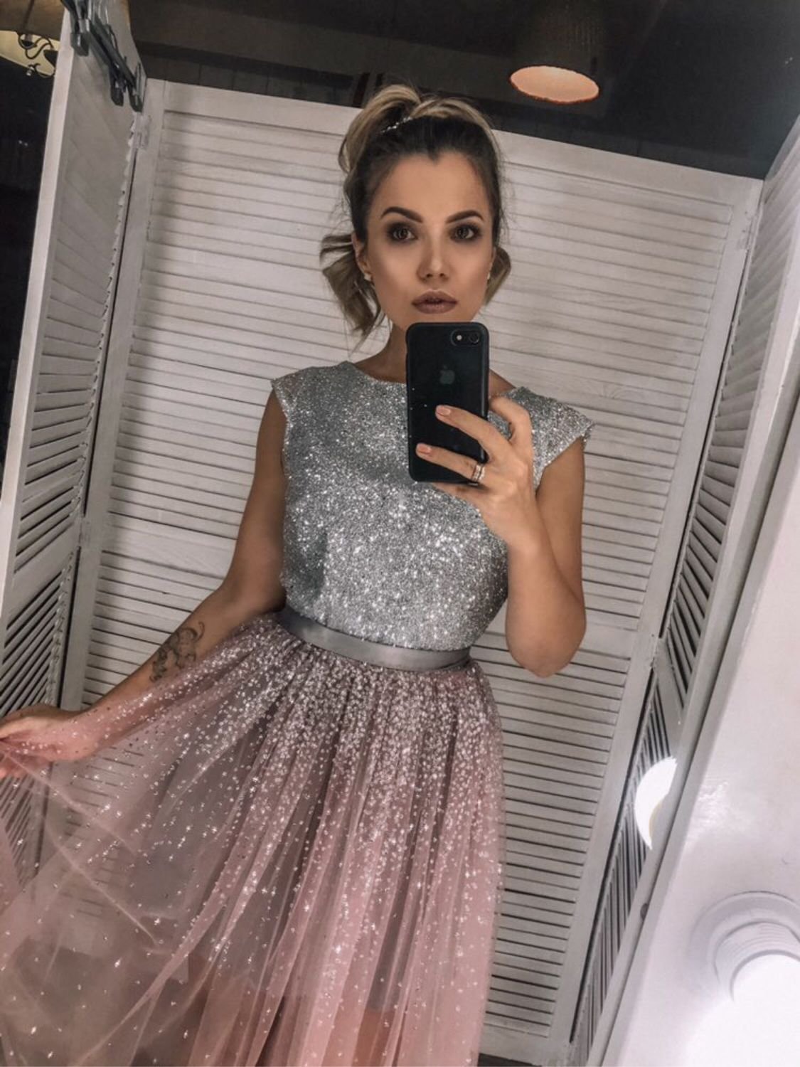 Серебристое платье