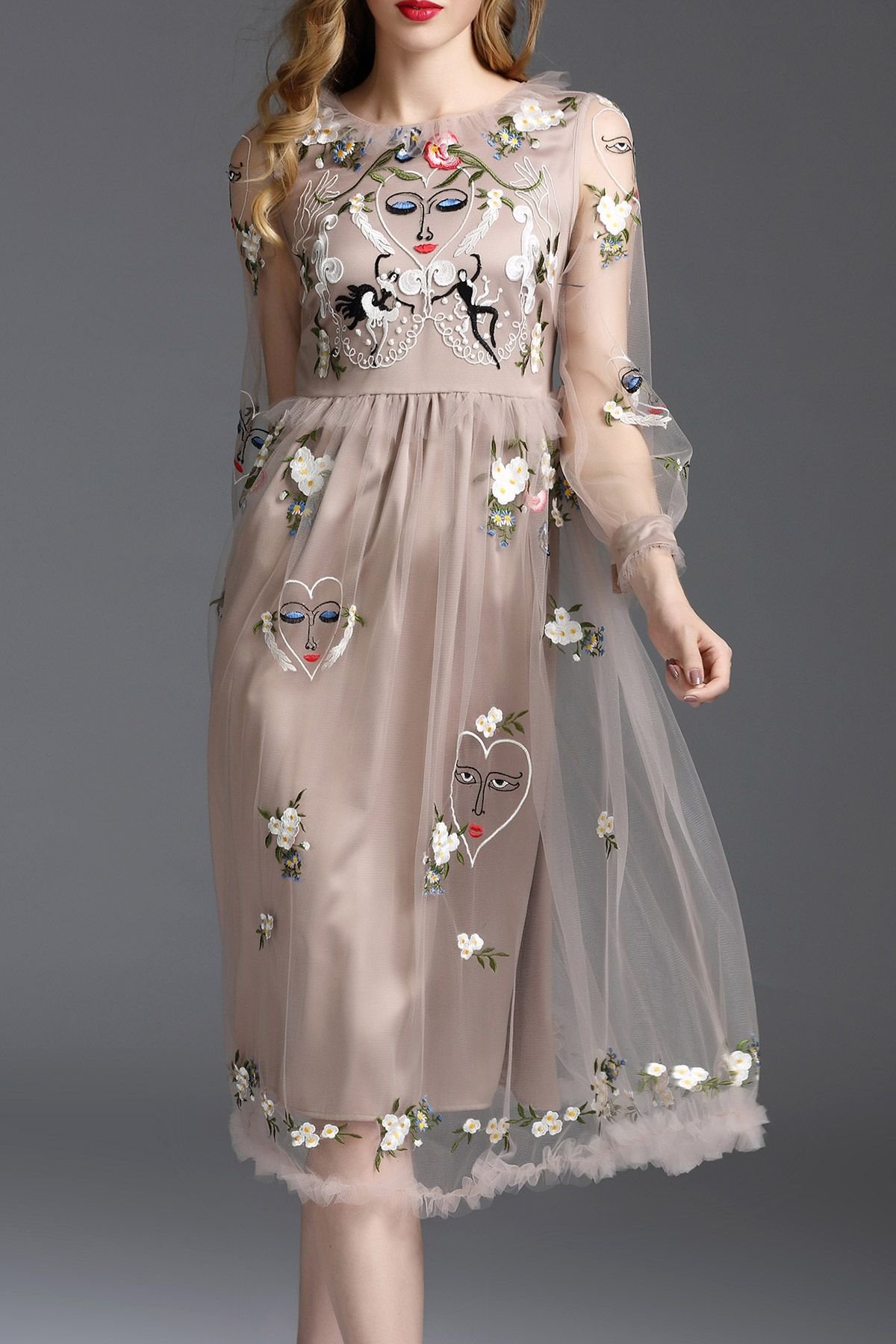 Вечерние платья с вышивкой