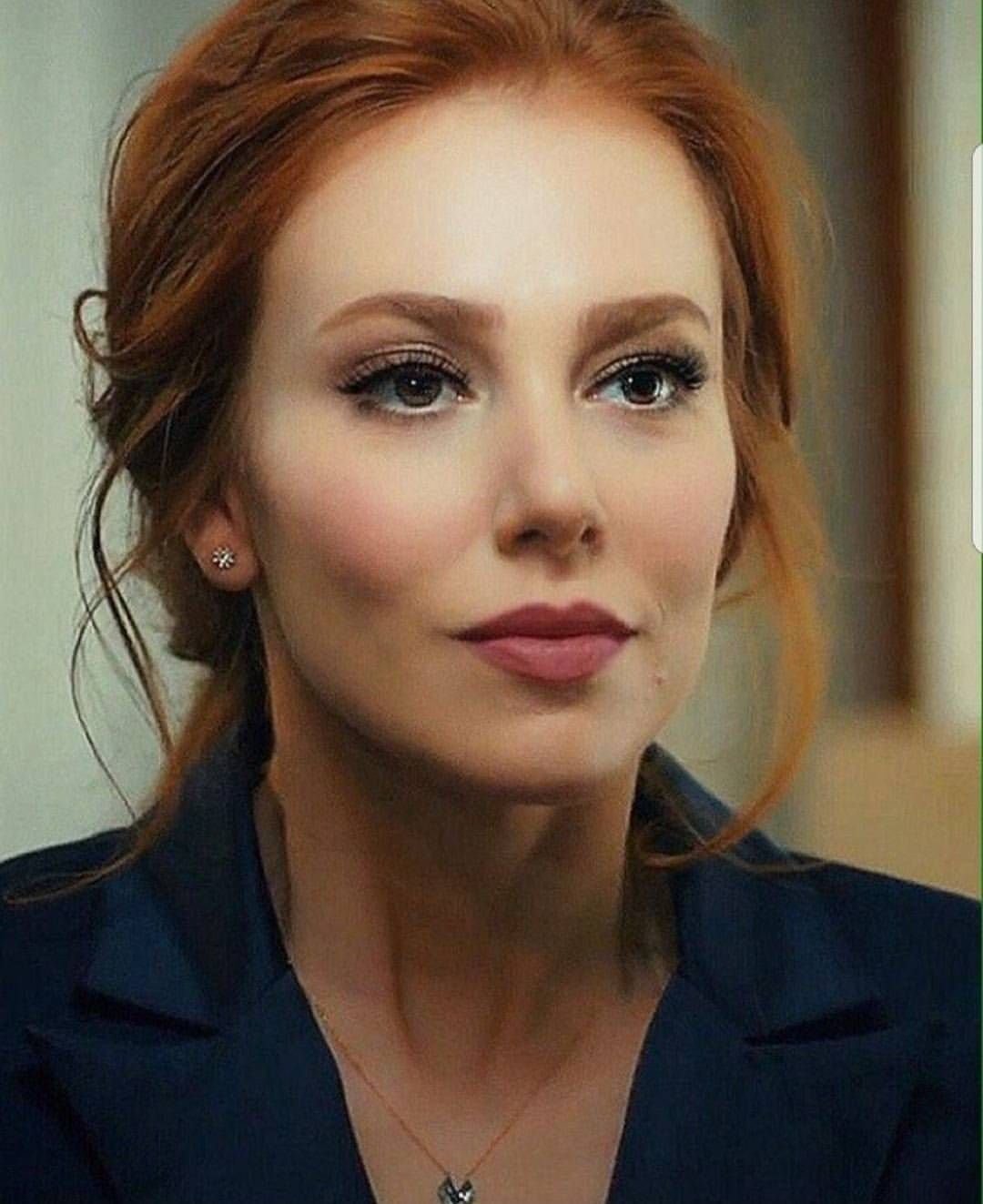 Дефне актриса фото