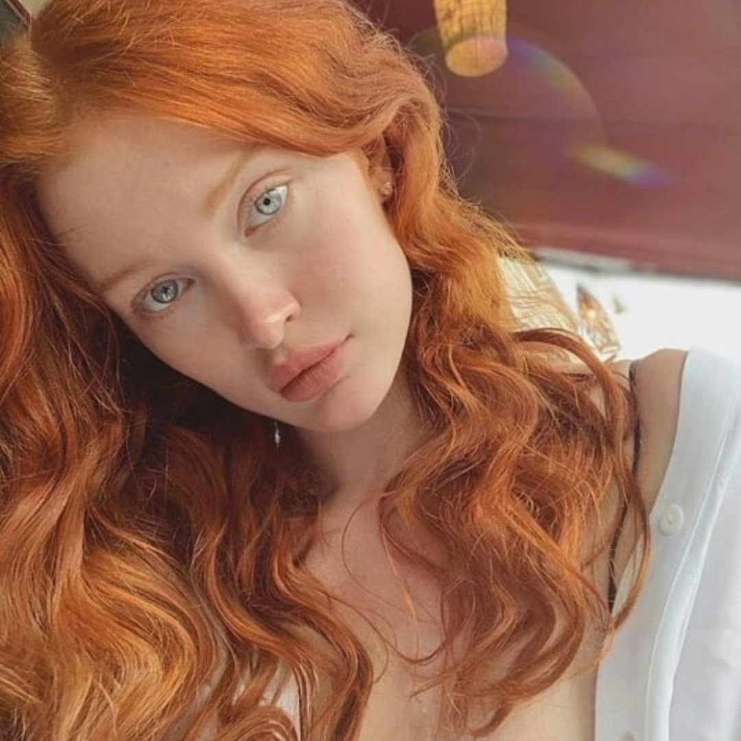 Анджелина Мишель рыжая