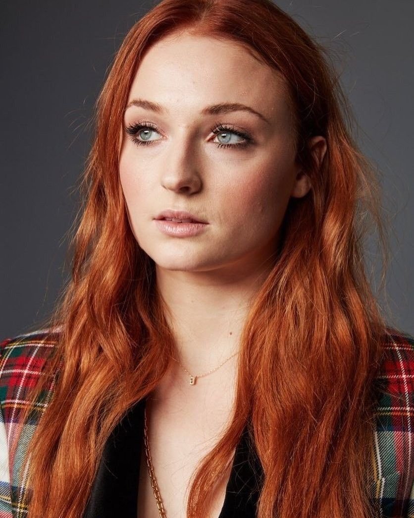 Софи Тернер рыжая