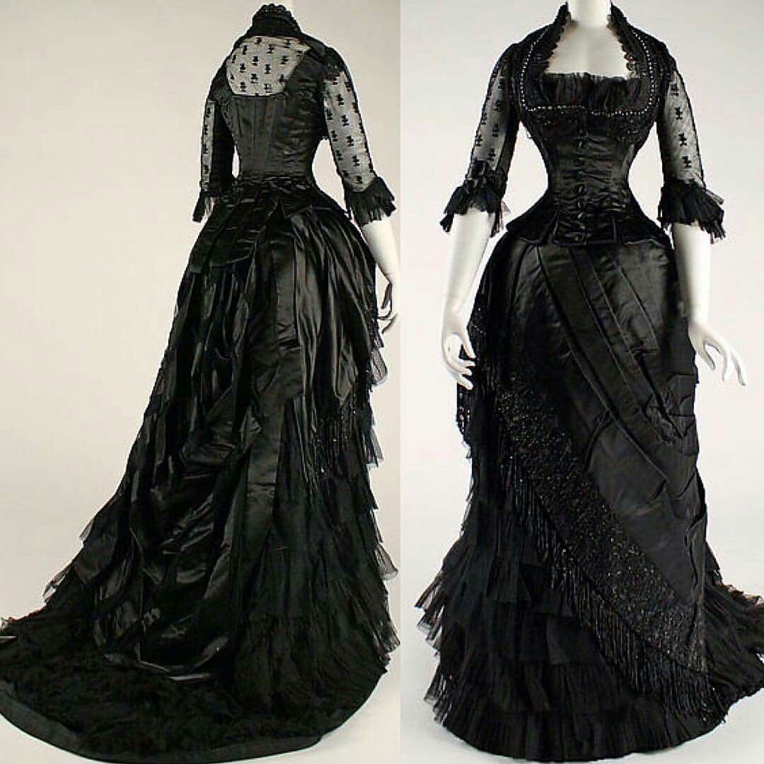 Вечернее платье викторианской эпохи