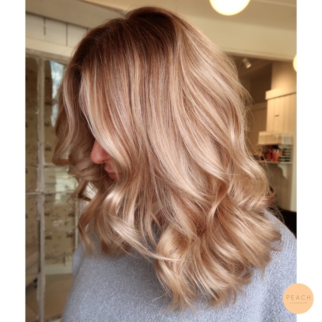 Бежевый блонд