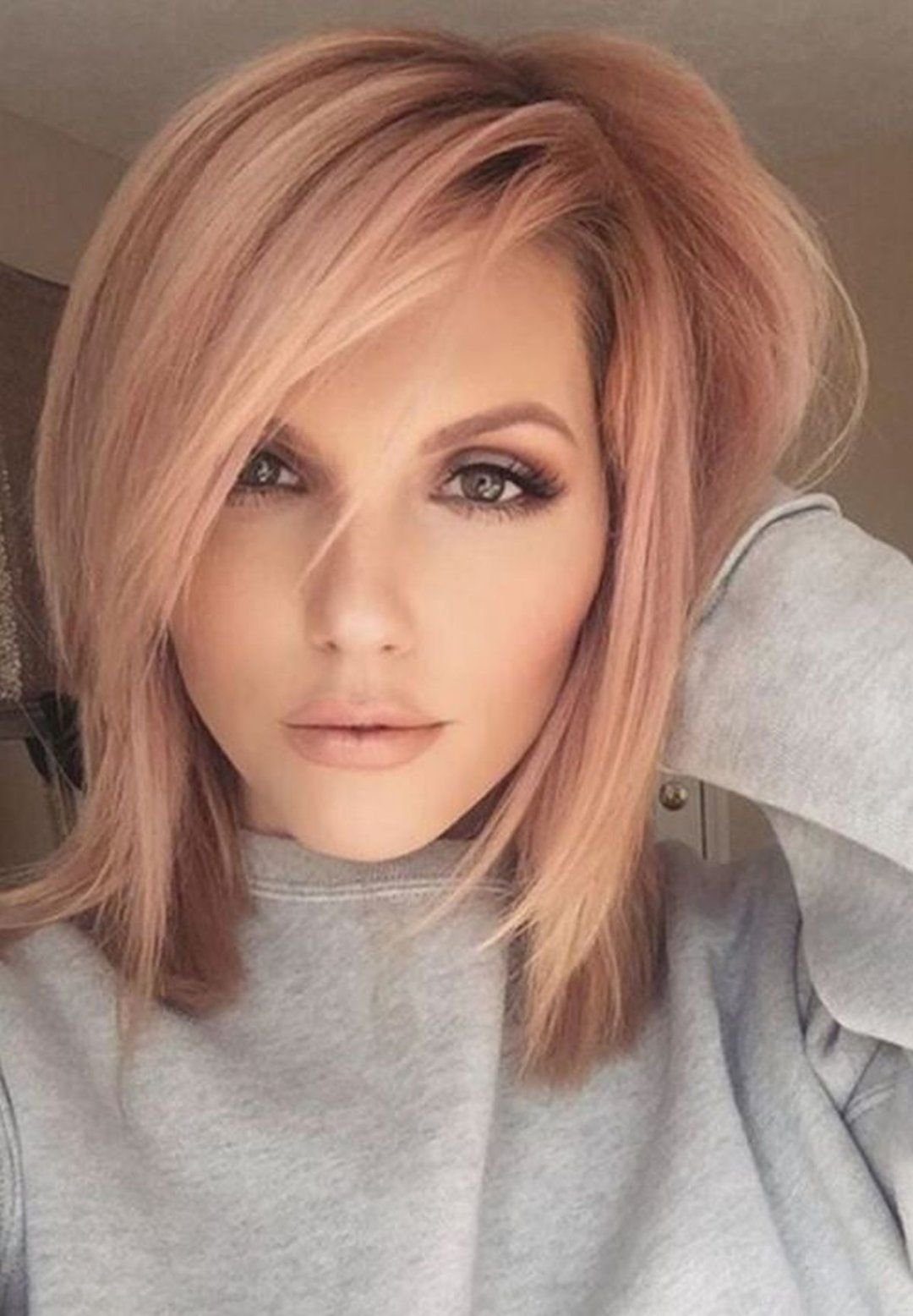 Светло персиковые волосы