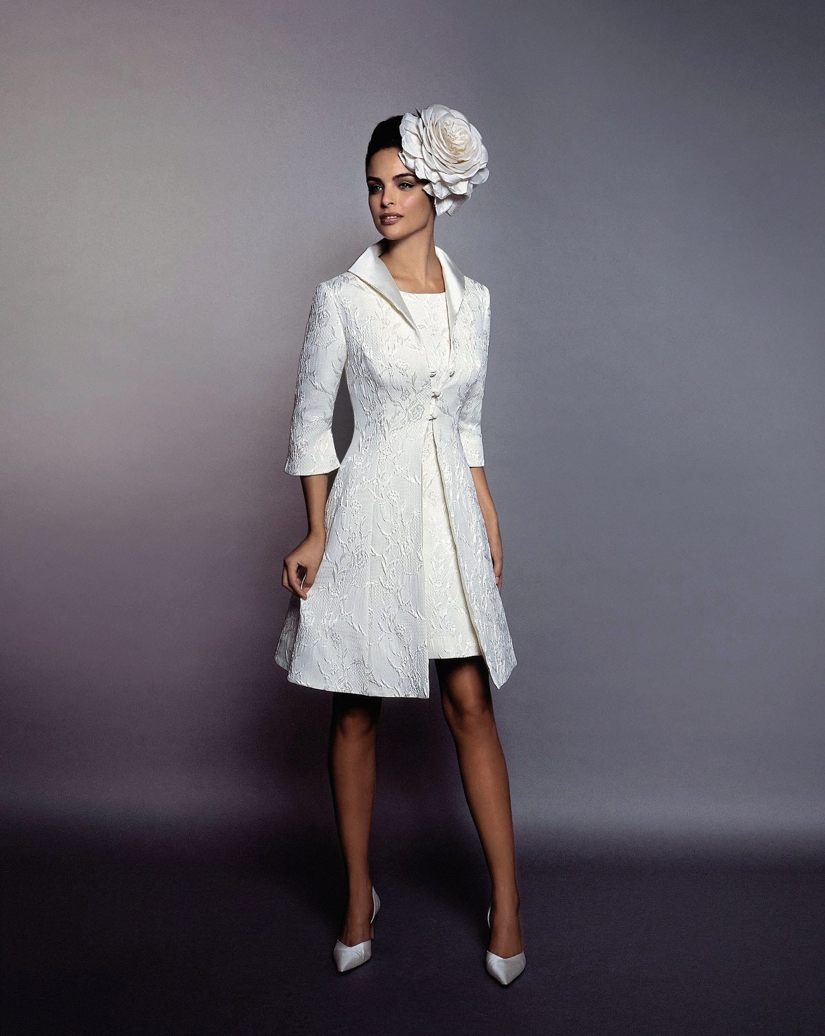 Свадебные женские костюмы с юбкой