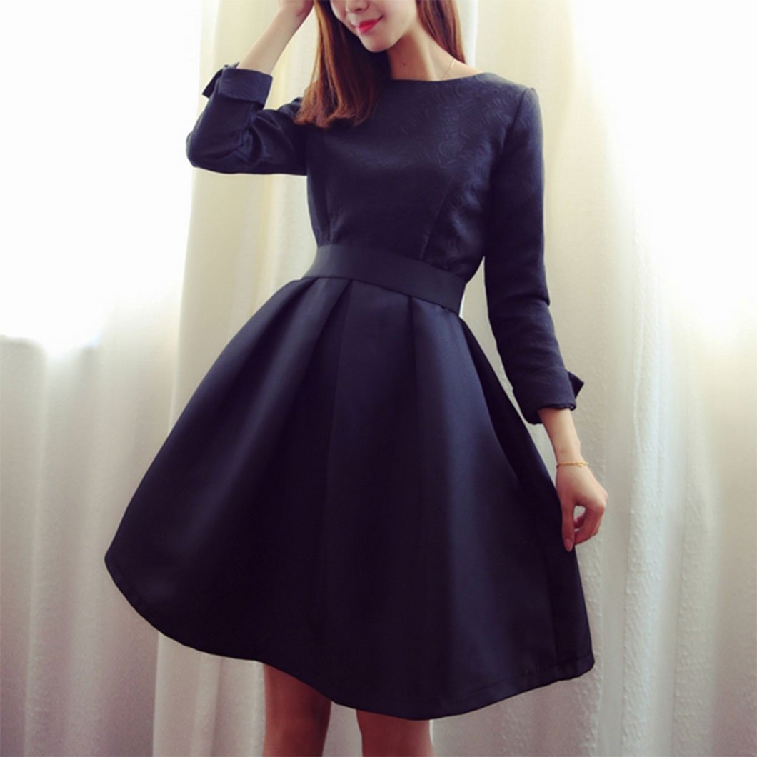 Платье с пышной юбкой до колена