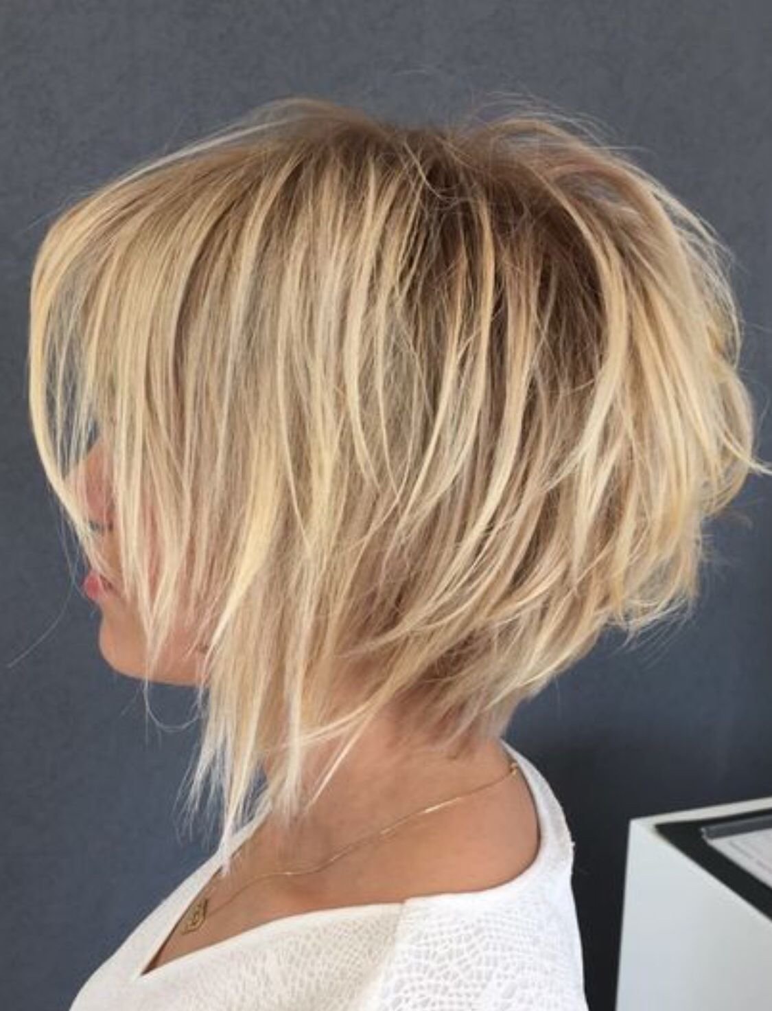 Рваный Боб каре с удлинением