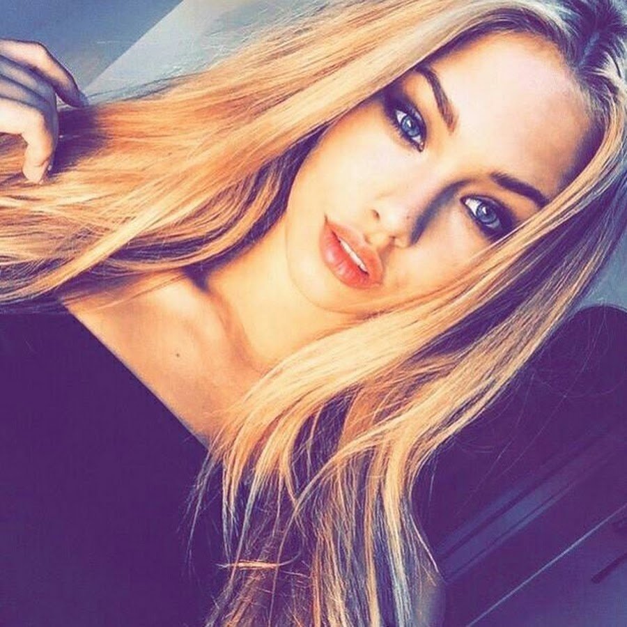 Красивые девушки со светлыми волосами