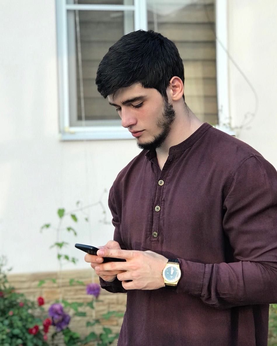 Муслим йигит