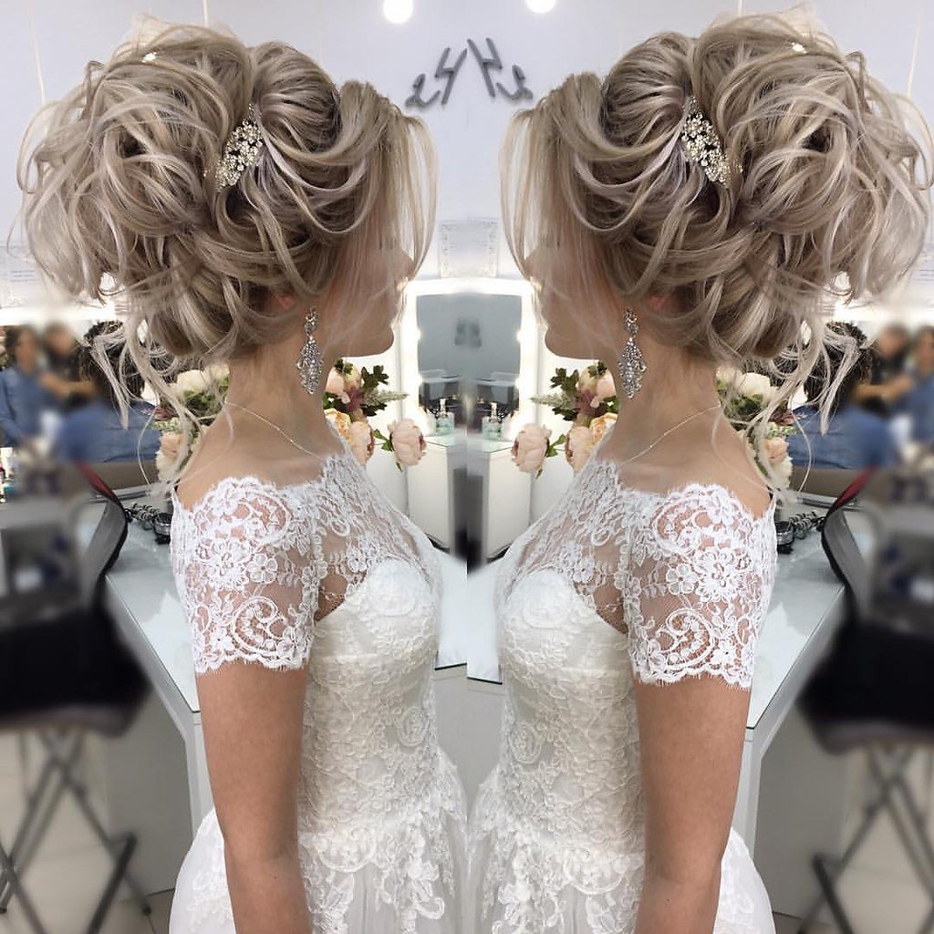 Высокий пучок Анна Комарова