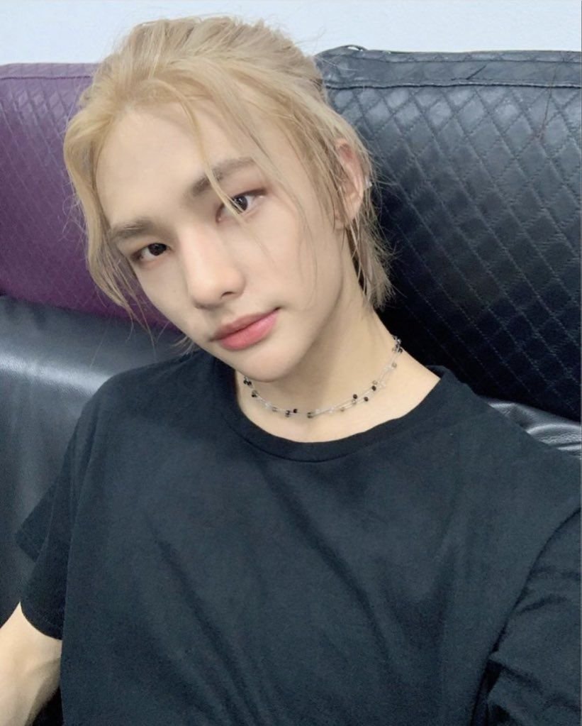 Прическа феликса из стрей