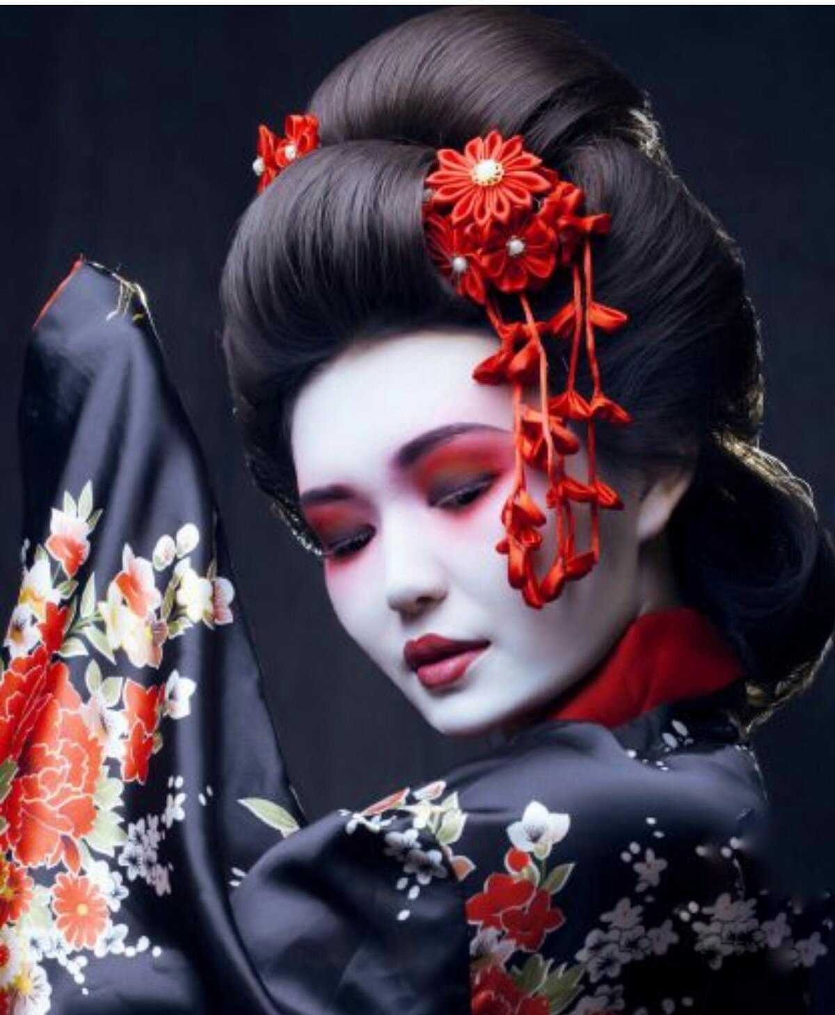 Майко ученица гейши