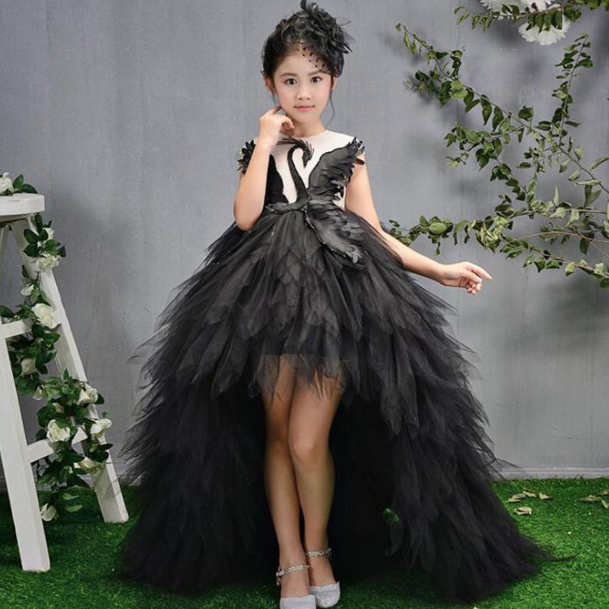 Детское платье со шлейфом