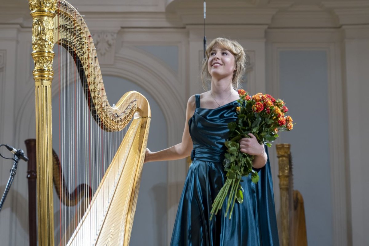 Татьяна Тауэр арфистка