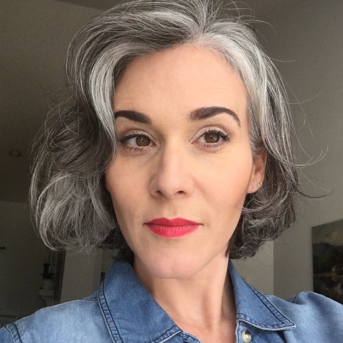 Седые волосы