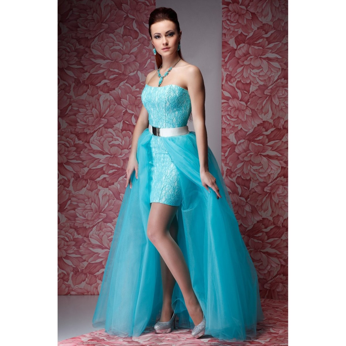 Платье со съемной юбкой