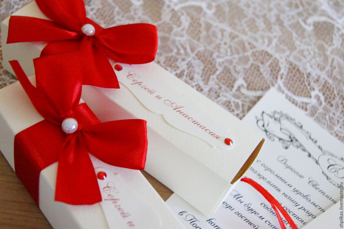 Необычное приглашение на выпускной