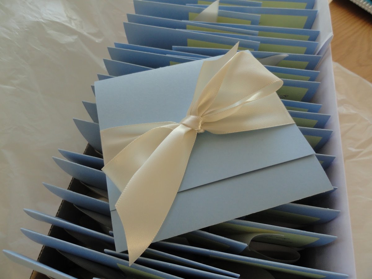 Оригинальные пригласительные на последний звонок