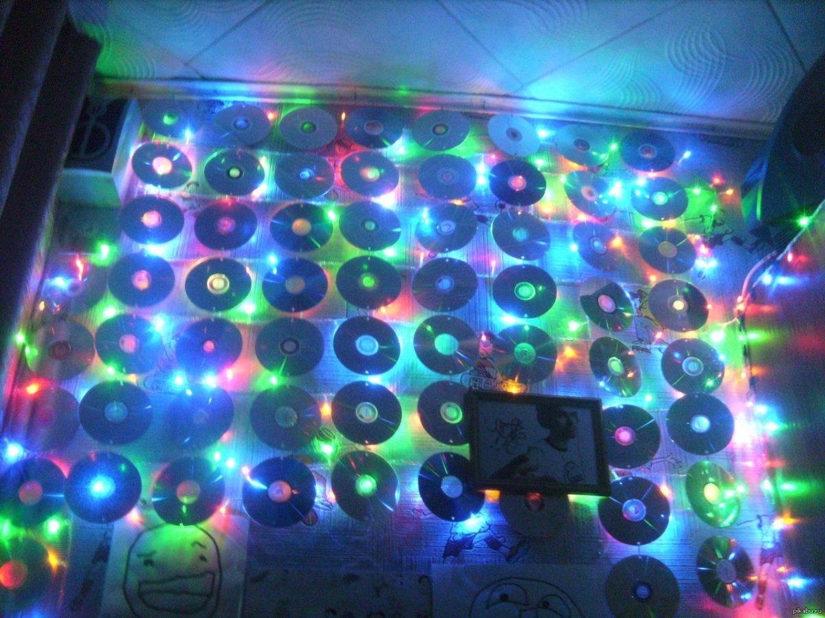 Стена из дисков