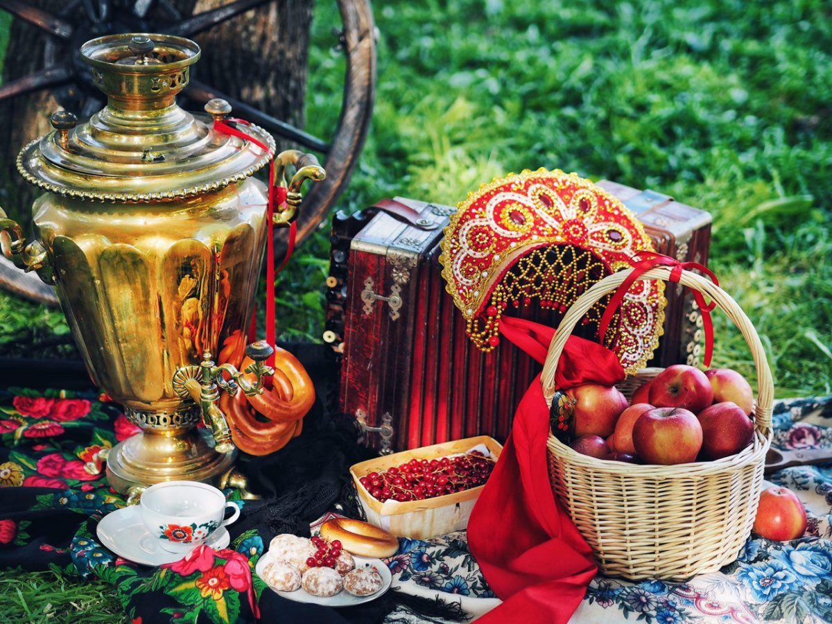 Фотосессия пикник в руском стиле