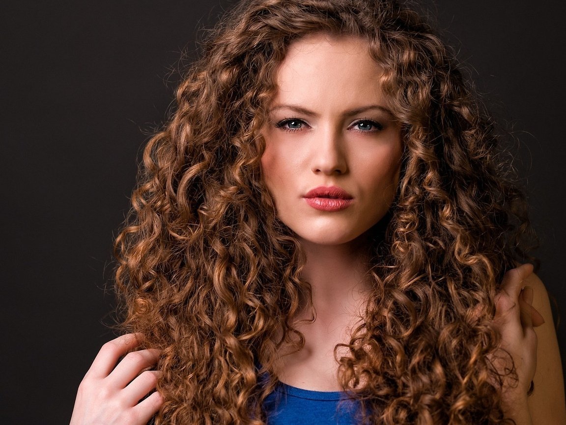 Катя Василенко кудри