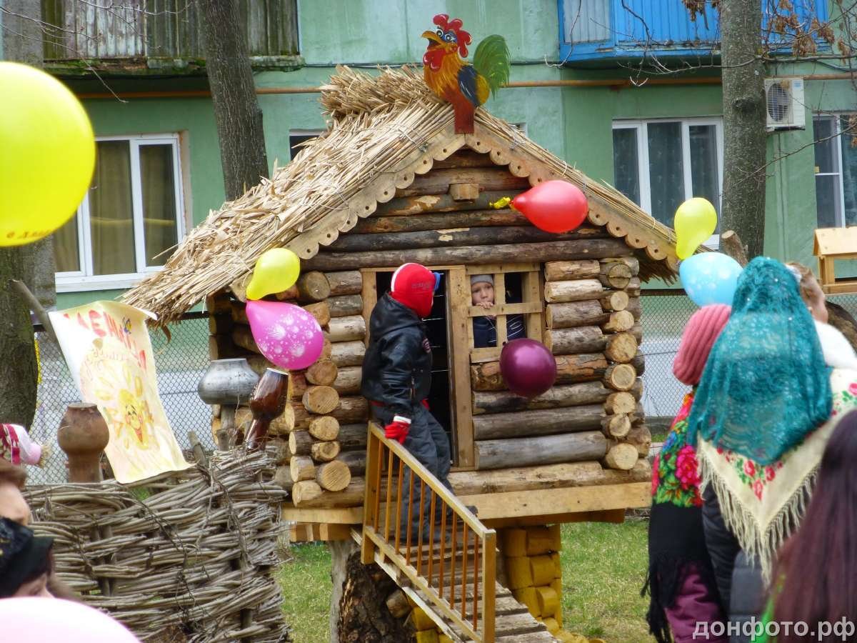 Сказочные домики с Масленицей