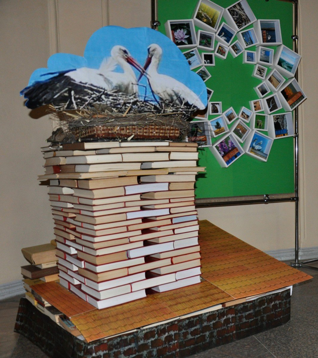 Книжные инсталляции