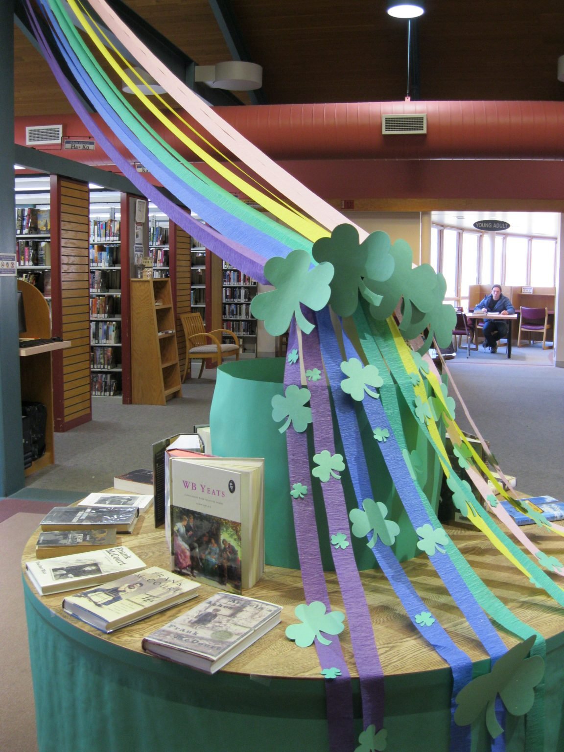 Украшение библиотеки