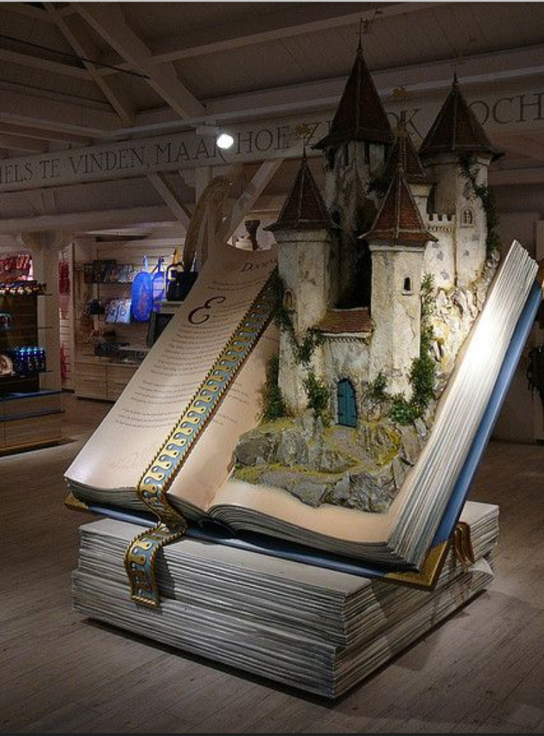 Книжные декорации