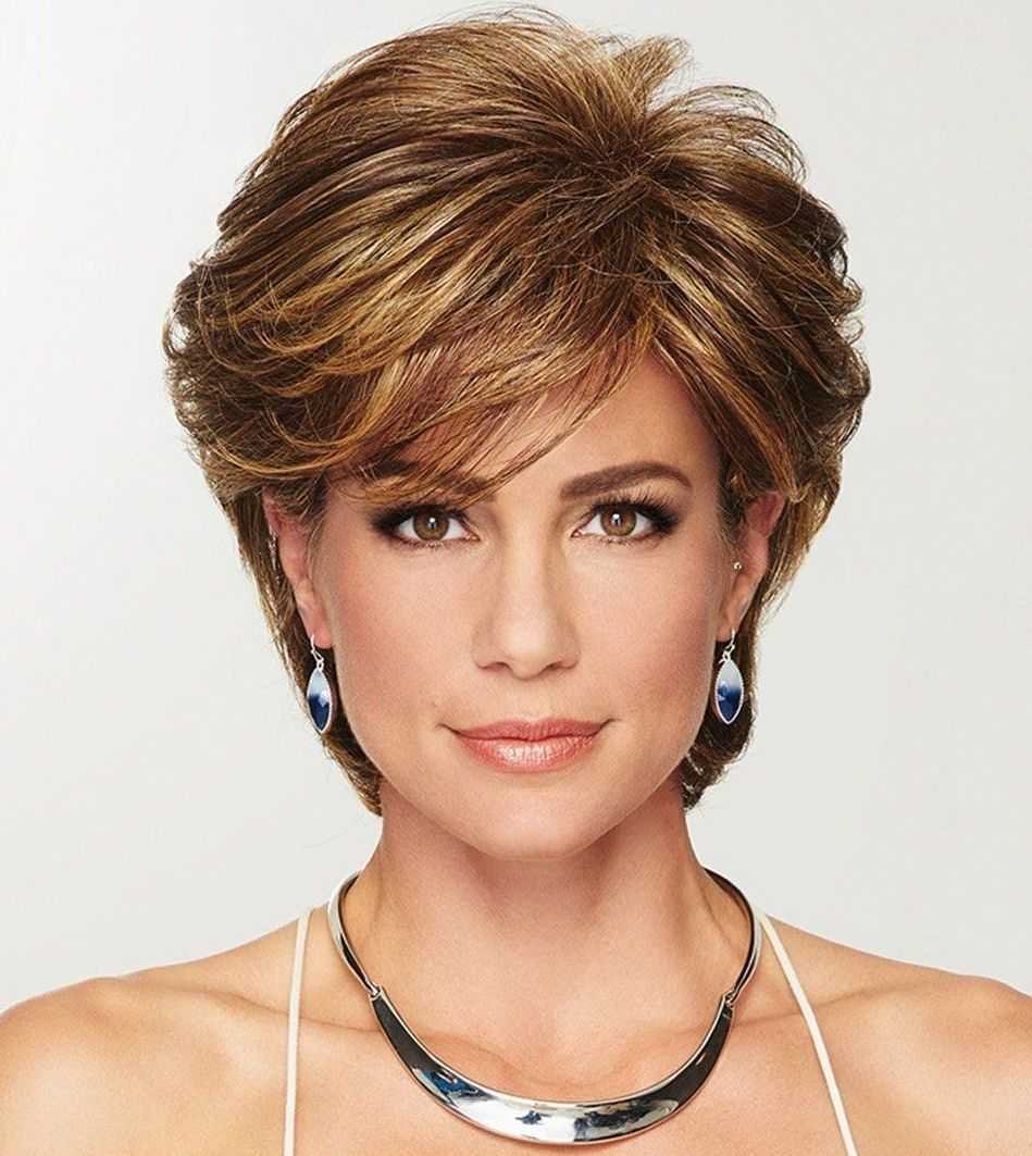 Стрижка Боб Гарсон для женщин за 40