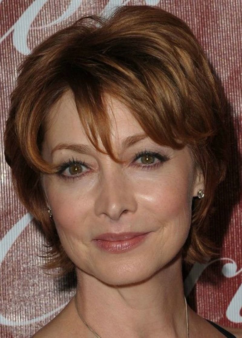 Стрижки которые молодят