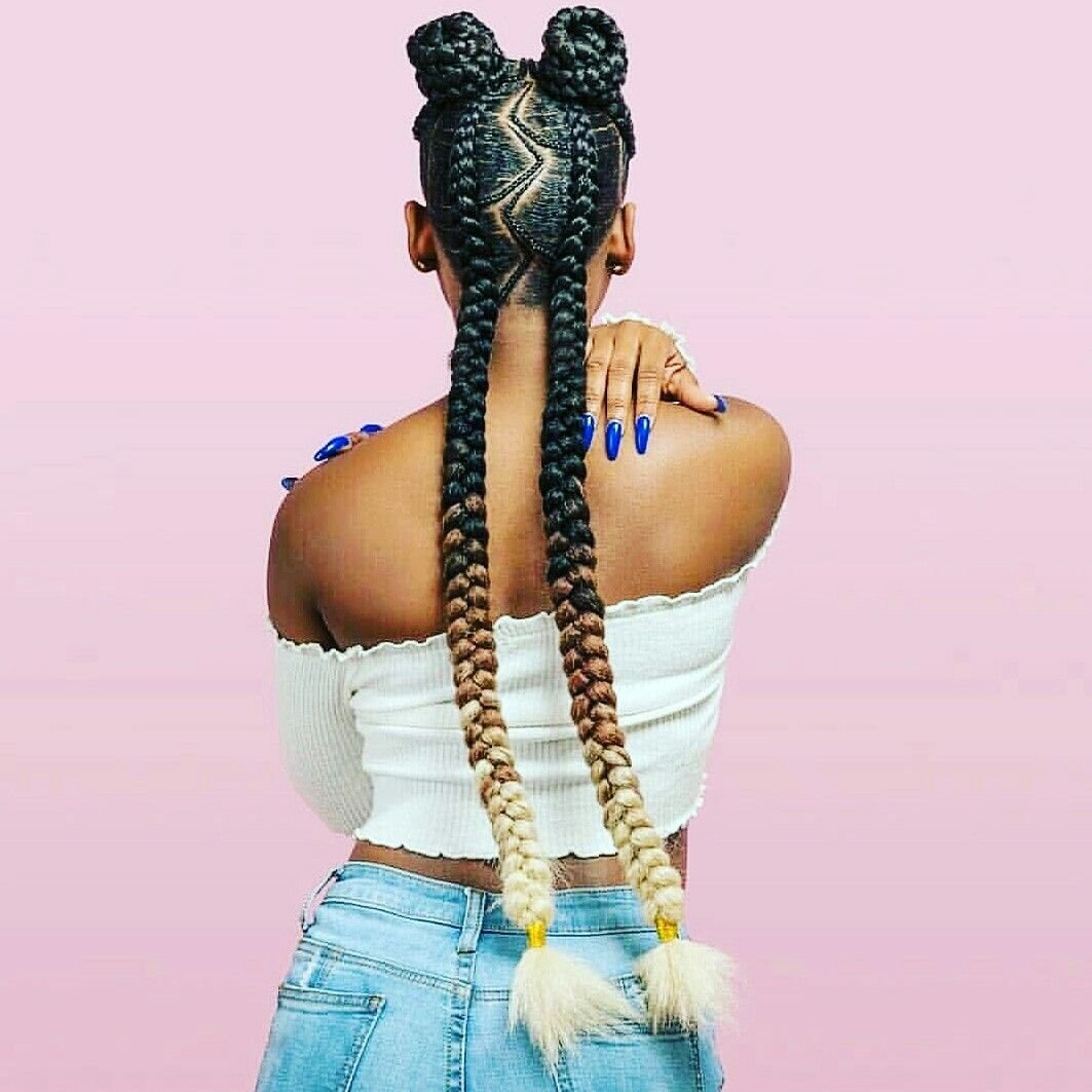 Косички с вплетенными лентами африканка