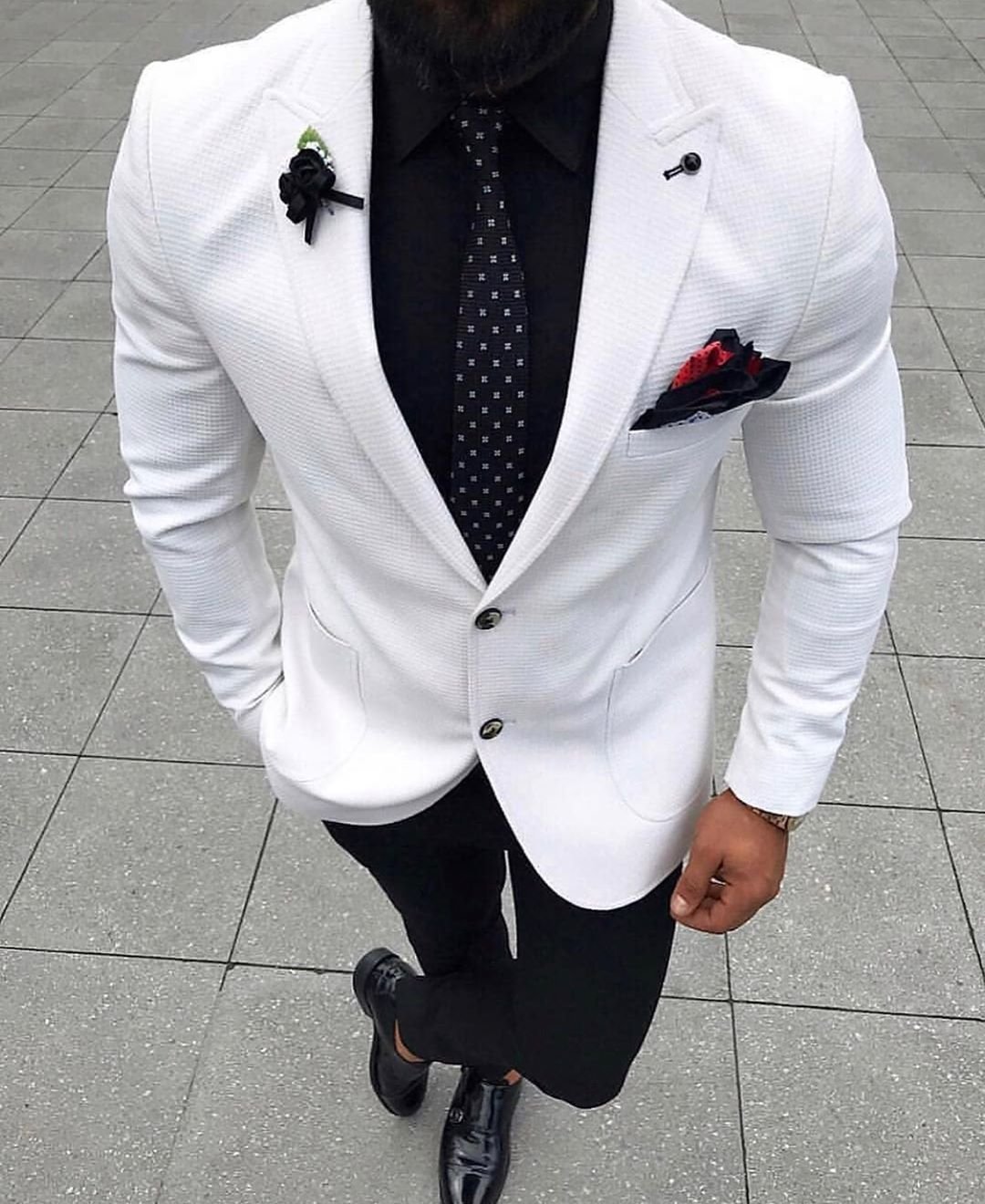 Белый костюм мужской