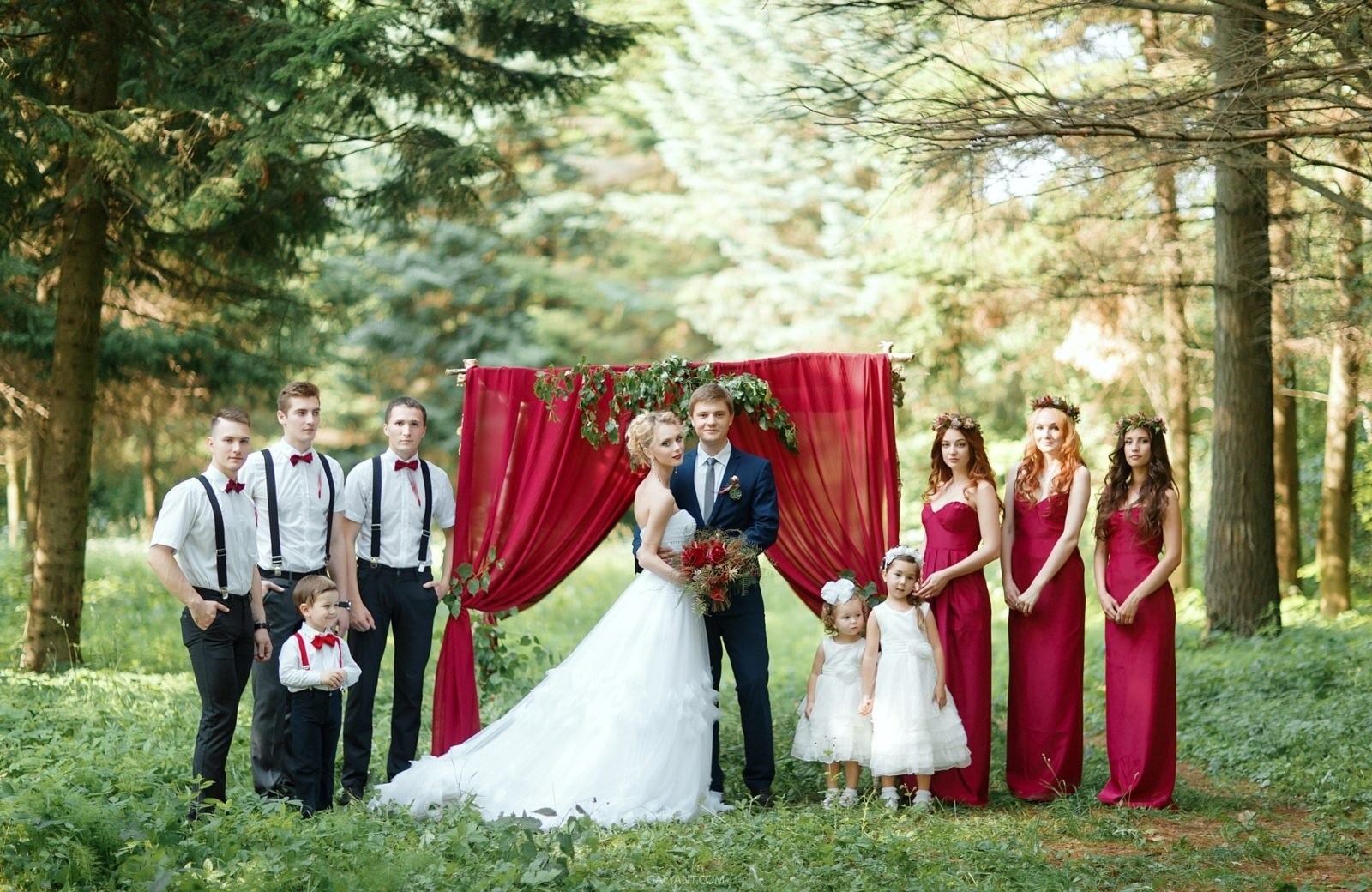 Цвет свадьбы фото. Тематическая свадьба. Свадьба в бордовом цвете. Свадьба в цвете бордо. Свадьба в цвете марсала.