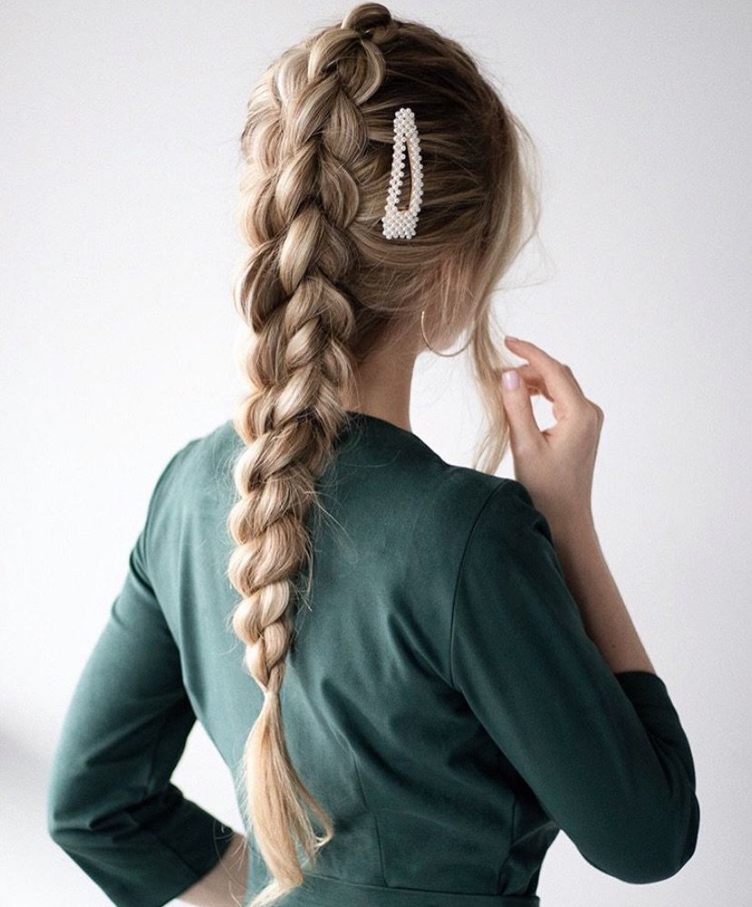 Косы для длинных волос из 4 прядей