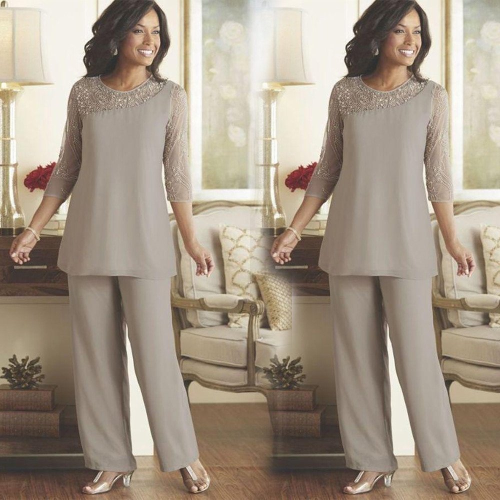 Платья и костюмы для торжественных случаев в сине голубых тонах