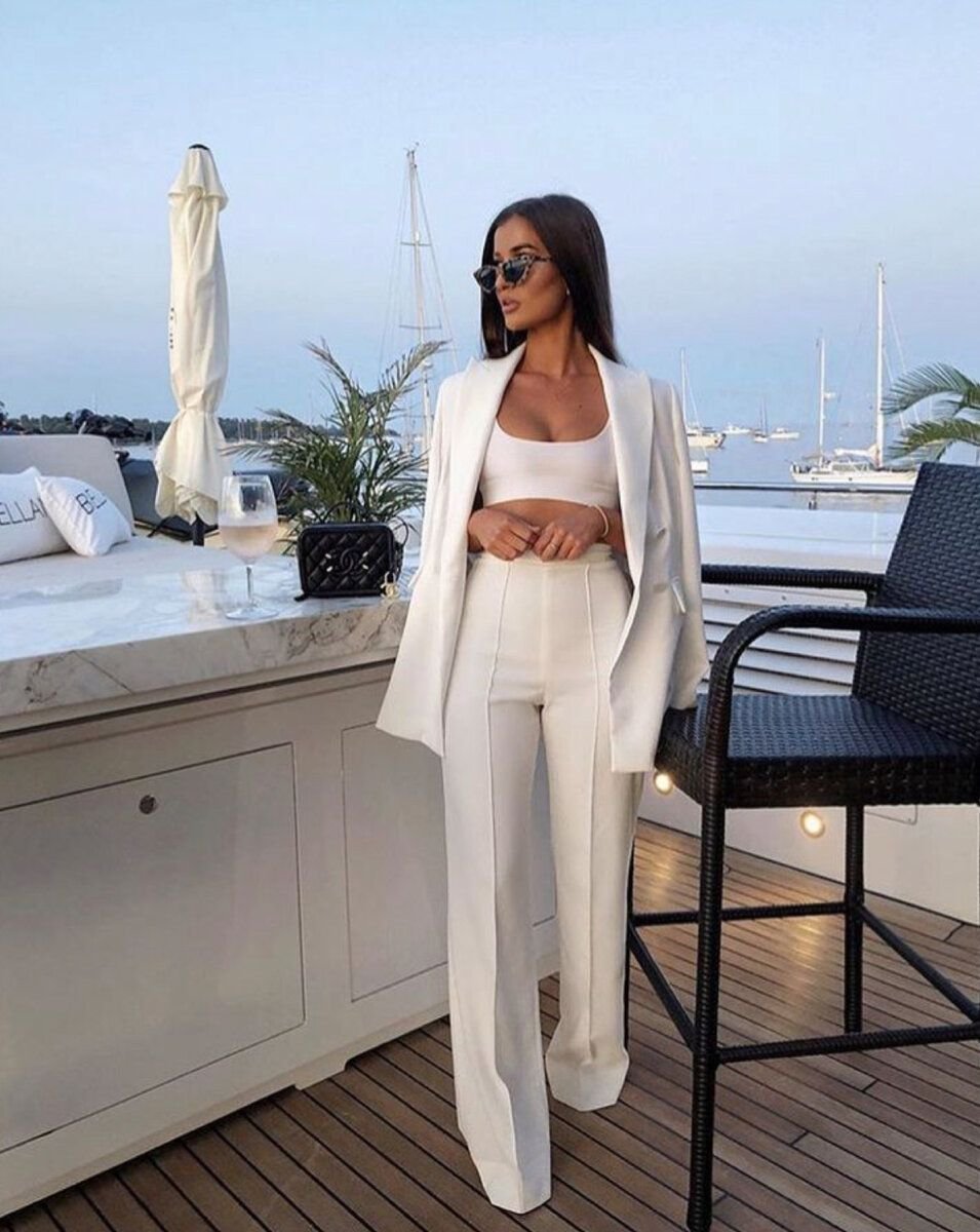 Zara белый брючный костюм