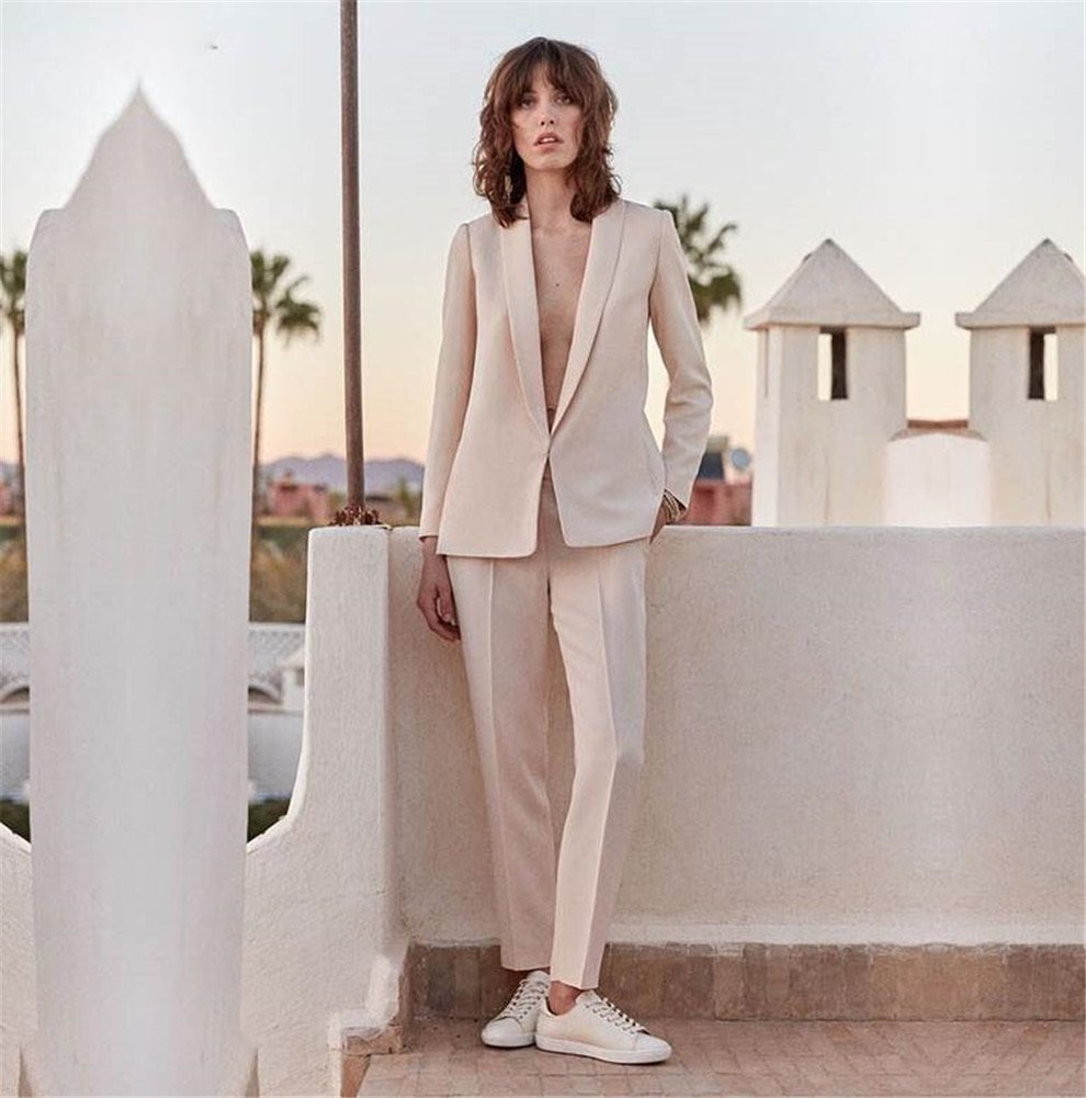 Костюм брючный