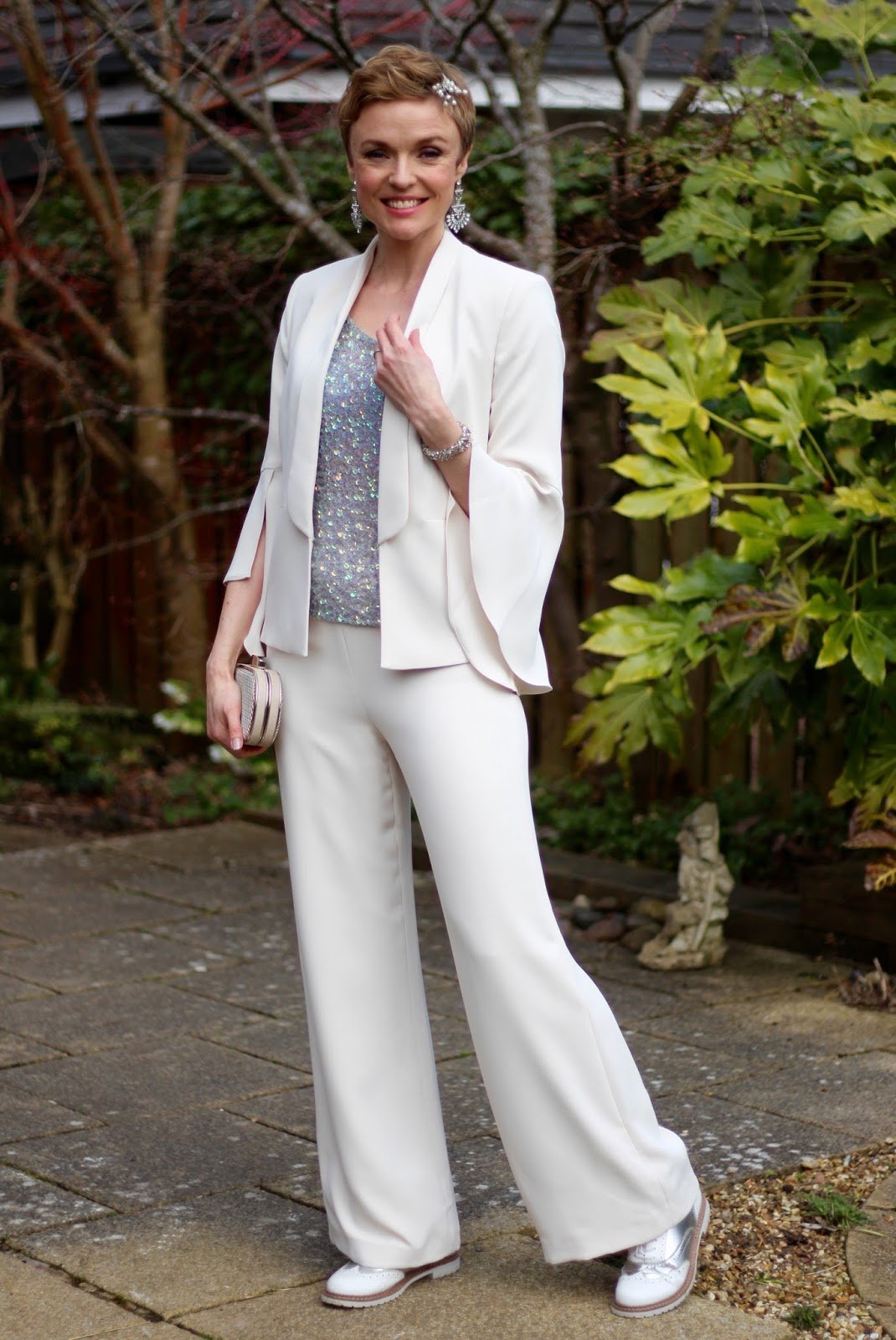 Брючный костюм на свадьбу для мамы