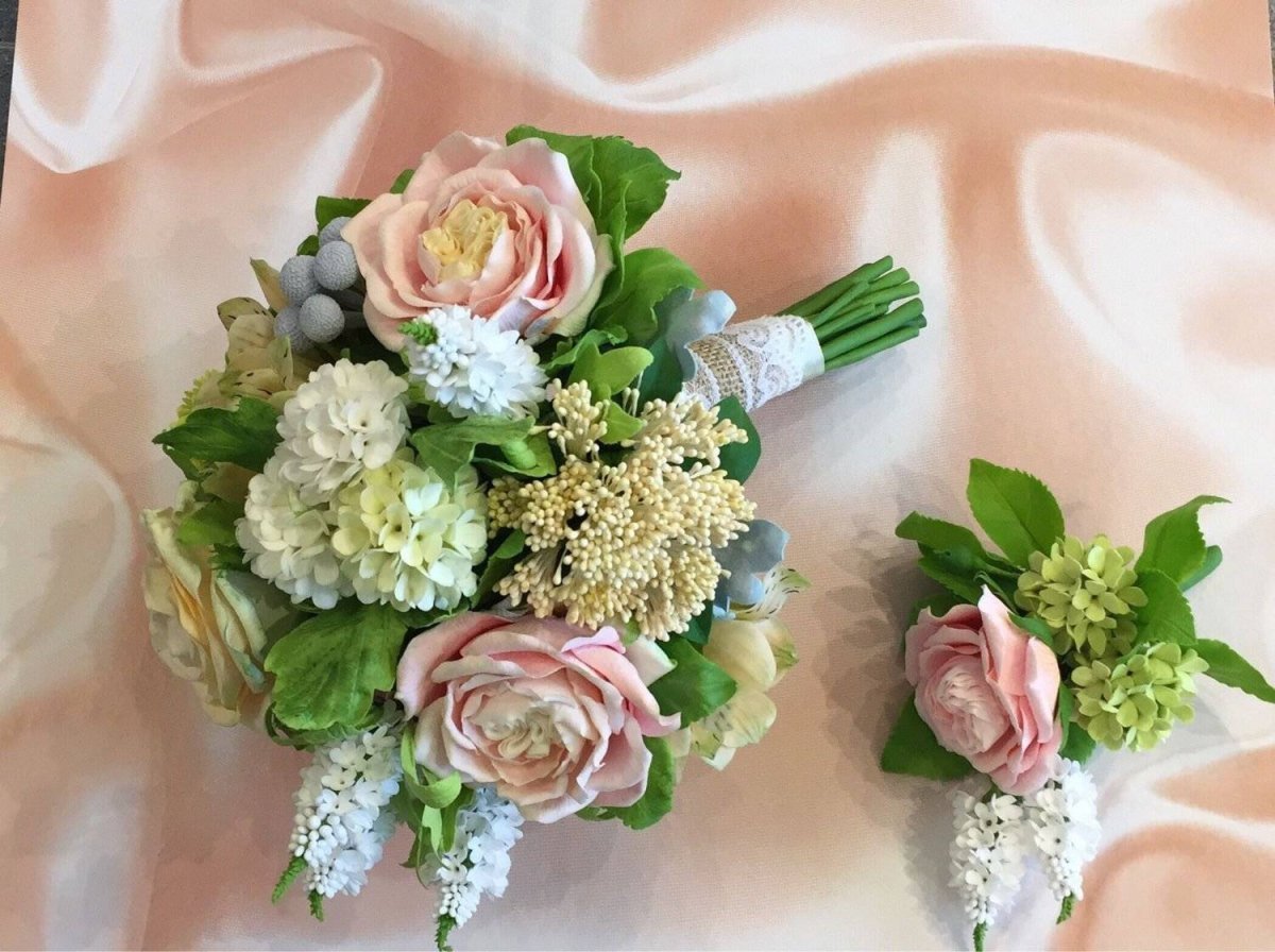 Свадебный букет и бутоньерка
