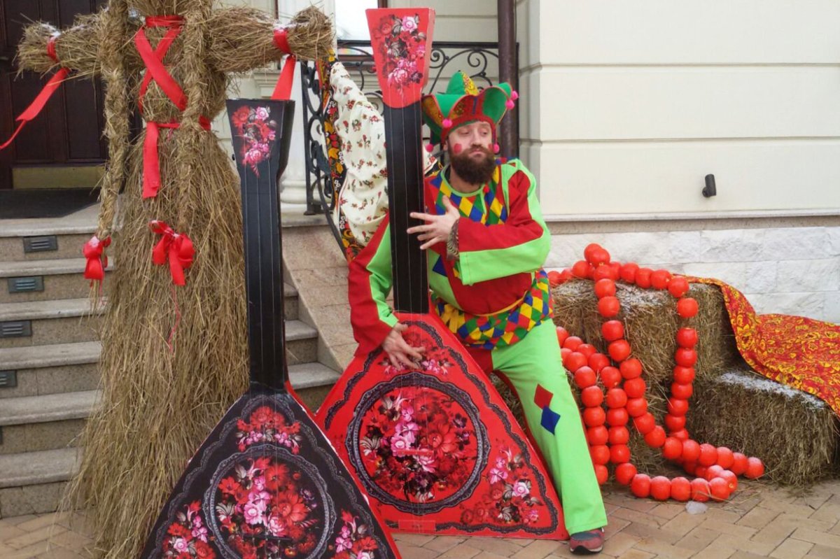 Декорации на Масленицу
