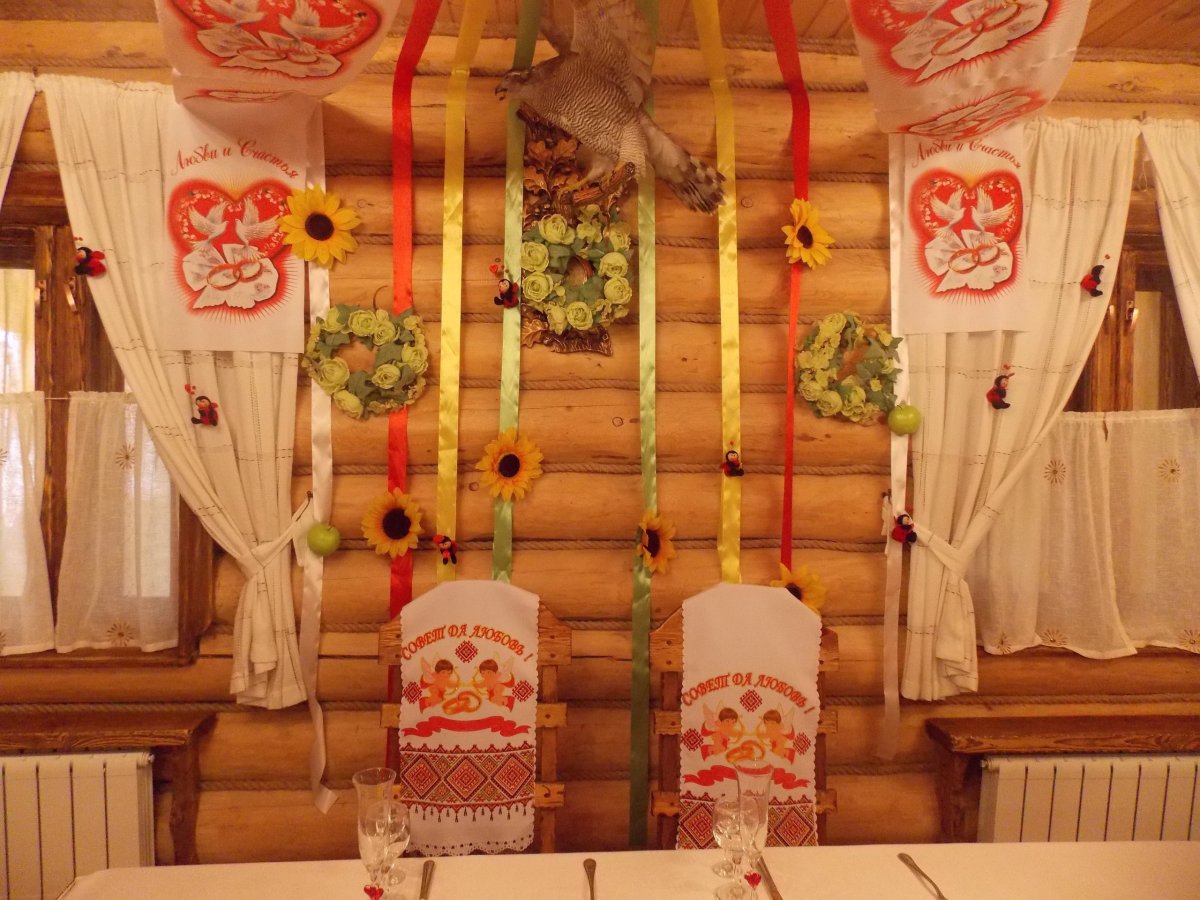 Украшение зала в русском народном стиле