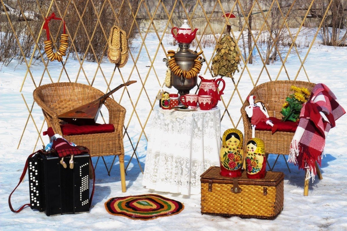 Декорации на Масленицу