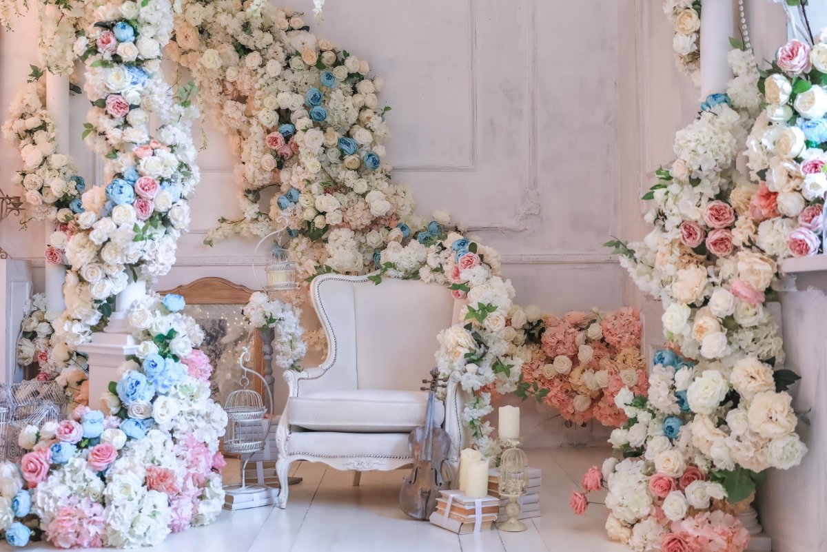 Декорации из цветов