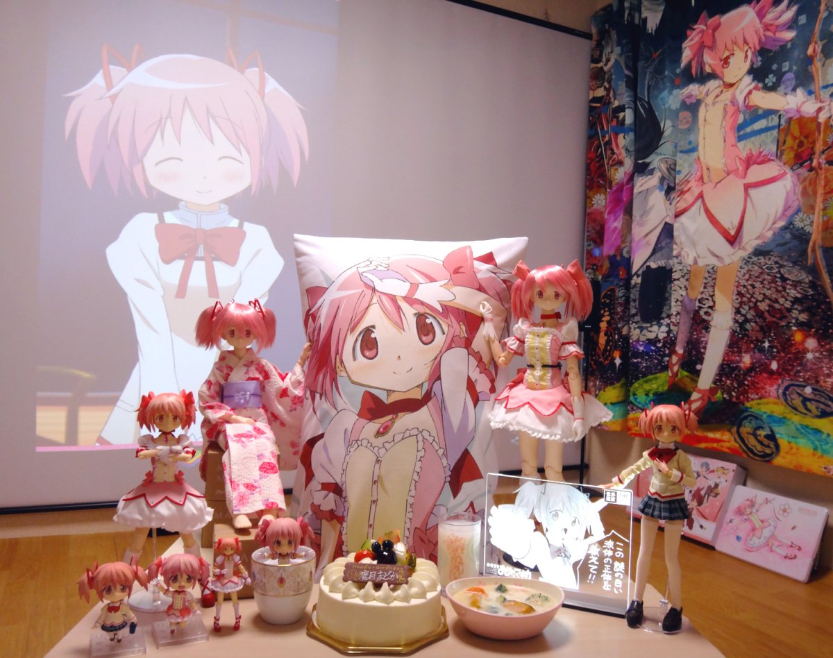 Подарок девочке Анимешнице