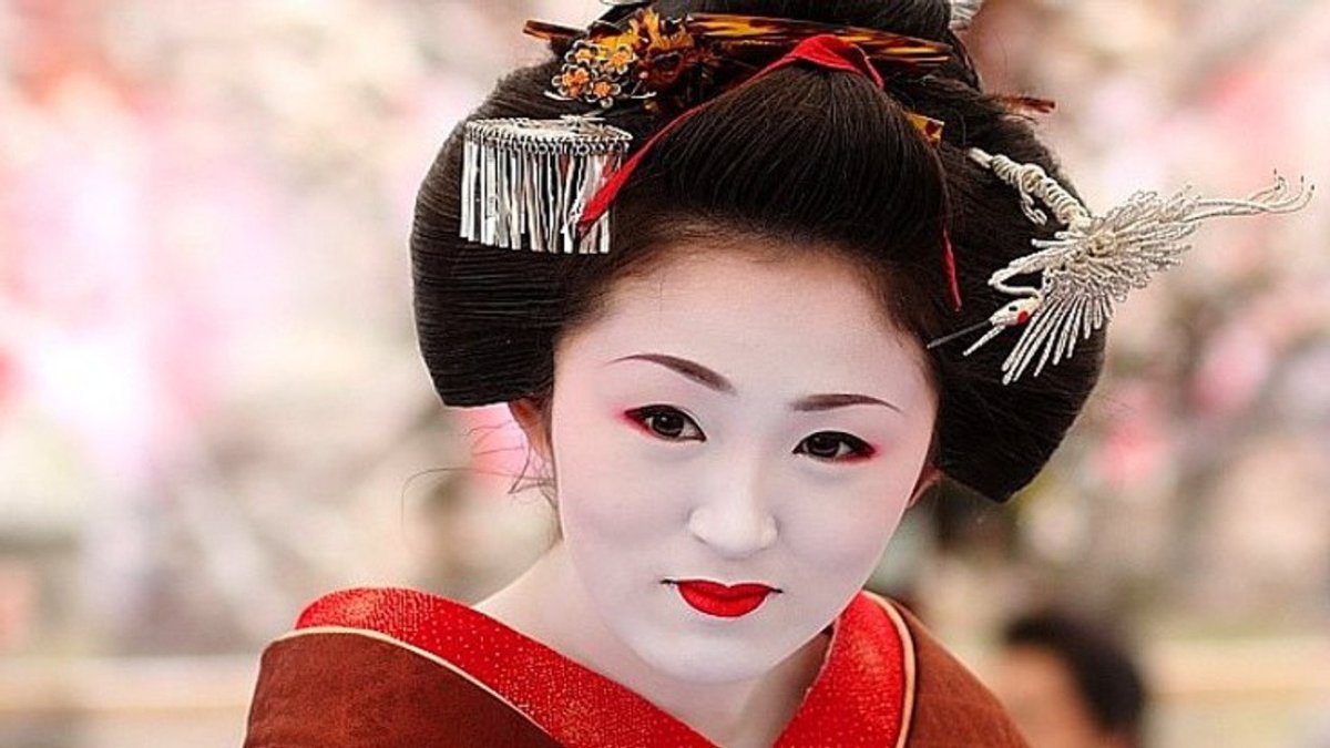 Японский макияж гейши