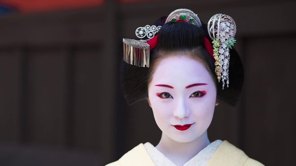 Макияж Майко